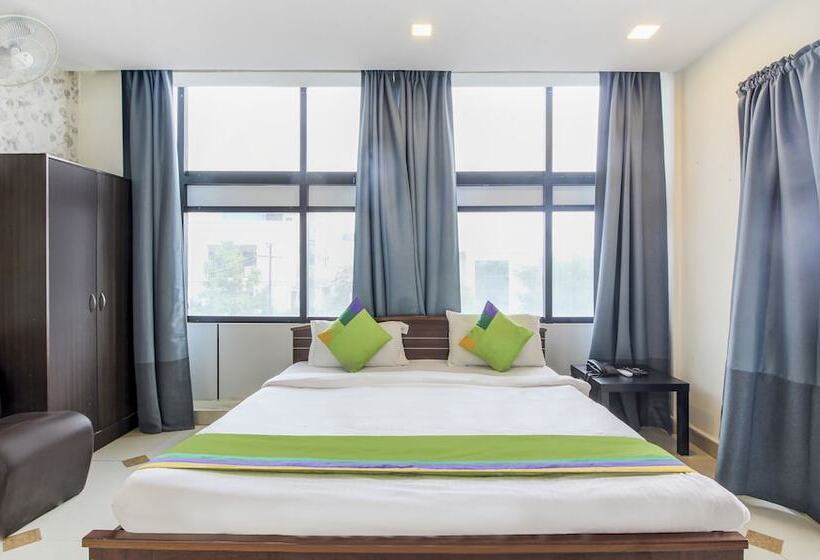 Szálloda Treebo Srico