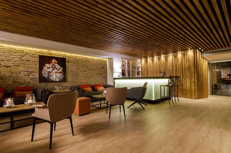 Hotelli Well And Come Barcelona