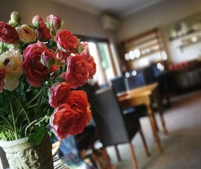 膳宿费 Old House Lodge