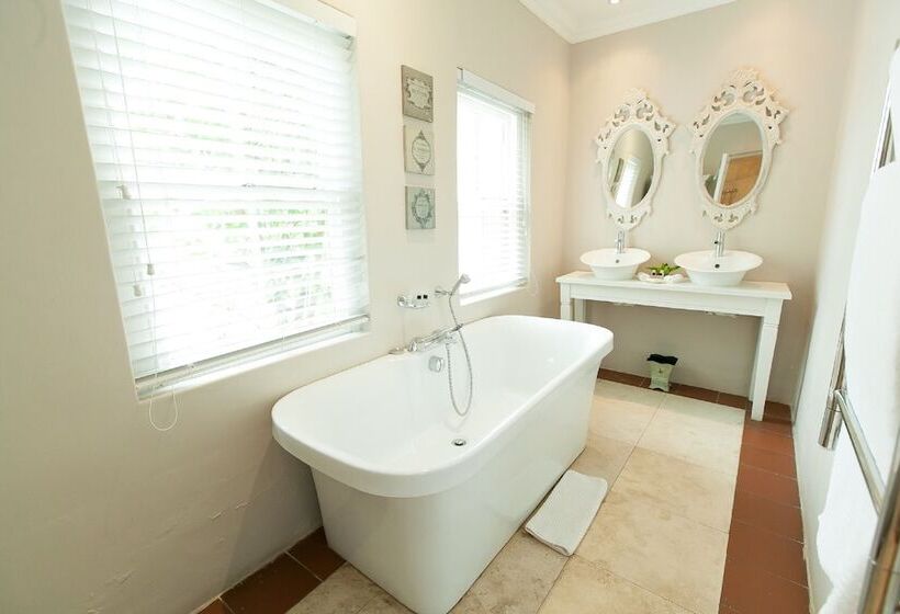 膳宿费 Old House Lodge