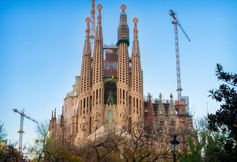 Sant Jordi Hostels Rock Palace