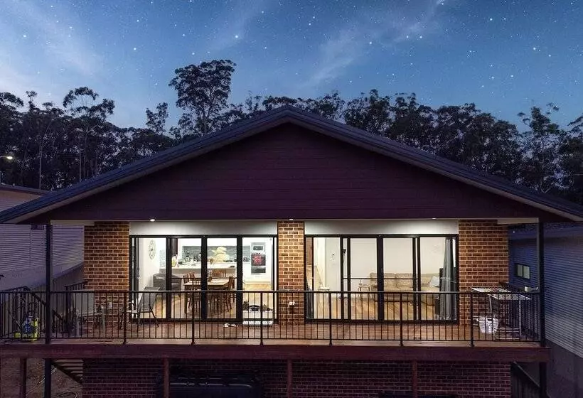 Aamiaismajoitus (B&B) Batemans Bay Delight