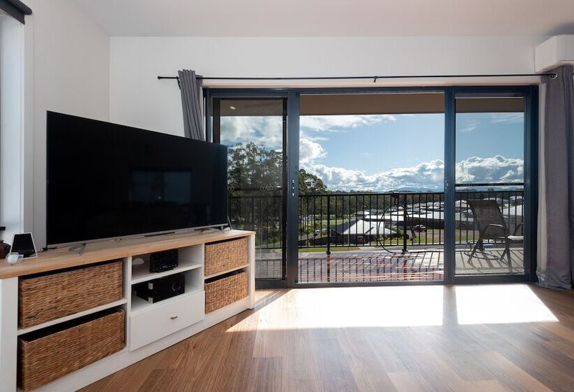 Bed and Breakfast Batemans Bay Delight