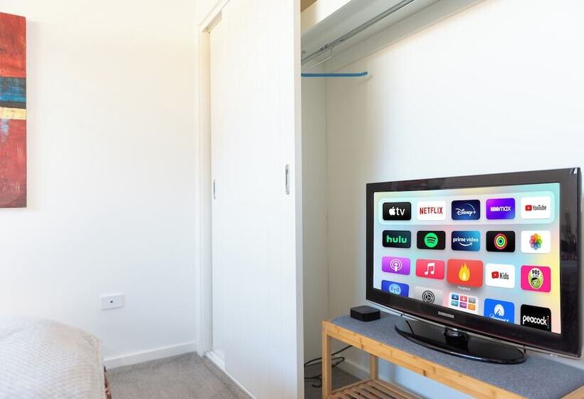 Bed and Breakfast Batemans Bay Delight