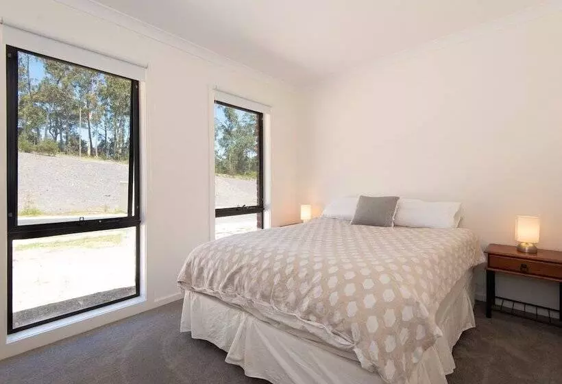 Aamiaismajoitus (B&B) Batemans Bay Delight