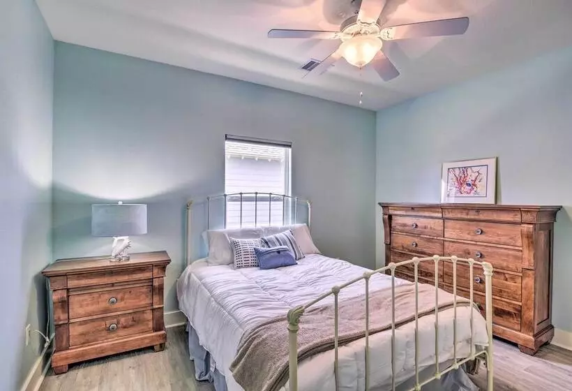 Walk To Ocean: Bright Crystal Beach House W/ Deck!