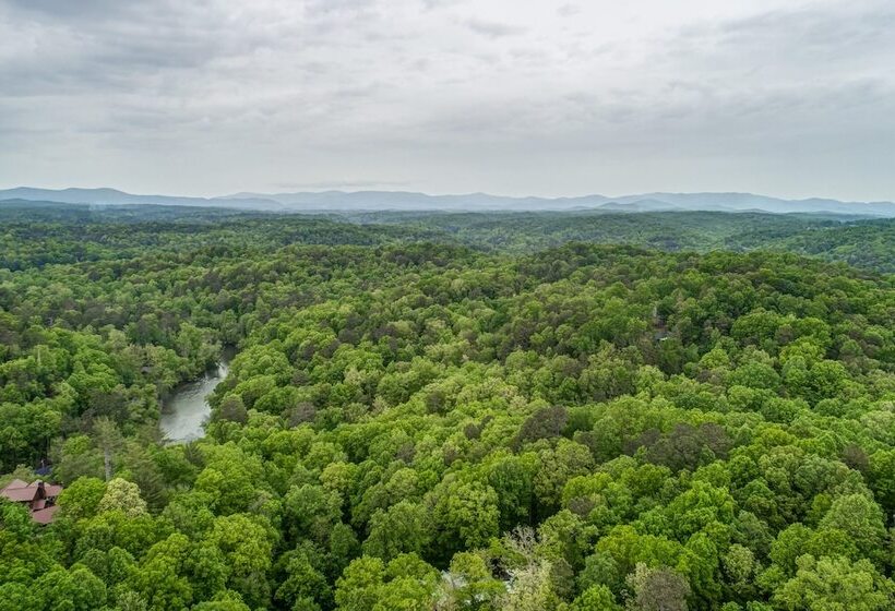 Buck Valley Lodge Mountain Getaway!