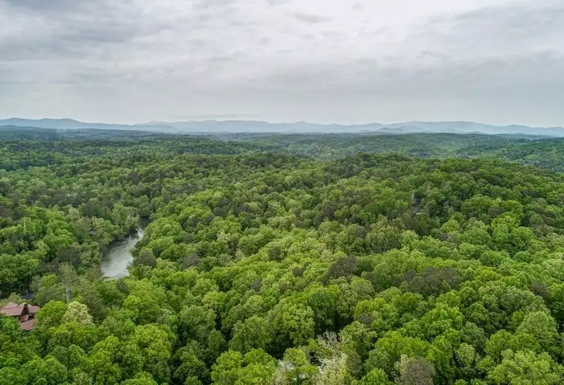 Buck Valley Lodge Mountain Getaway!
