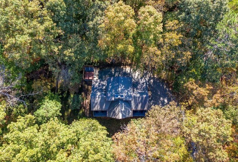 Buck Valley Lodge Mountain Getaway!