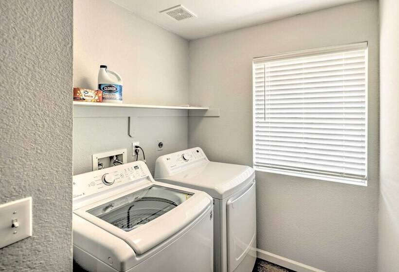 Bullhead City Home, Steps To Colorado River!