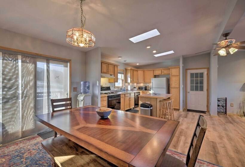 Catskills Mtn Retreat W/ Panoramic View & Fire Pit