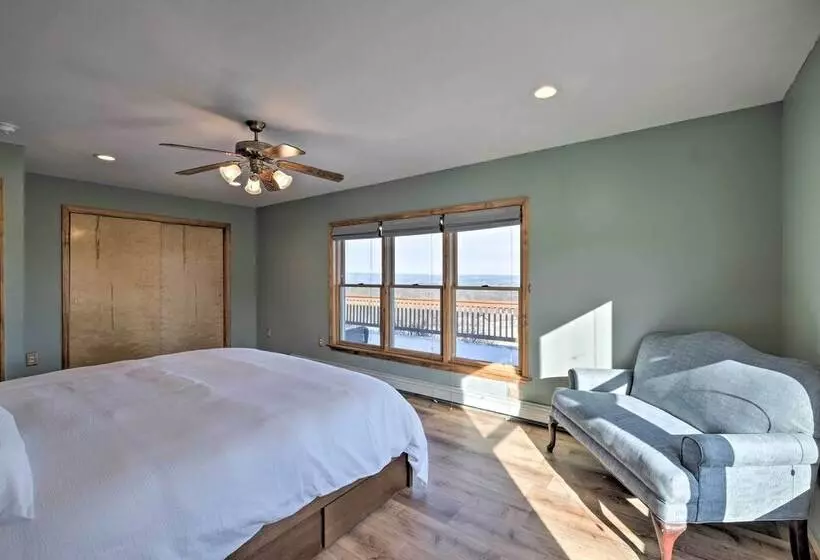 Catskills Mtn Retreat W/ Panoramic View & Fire Pit