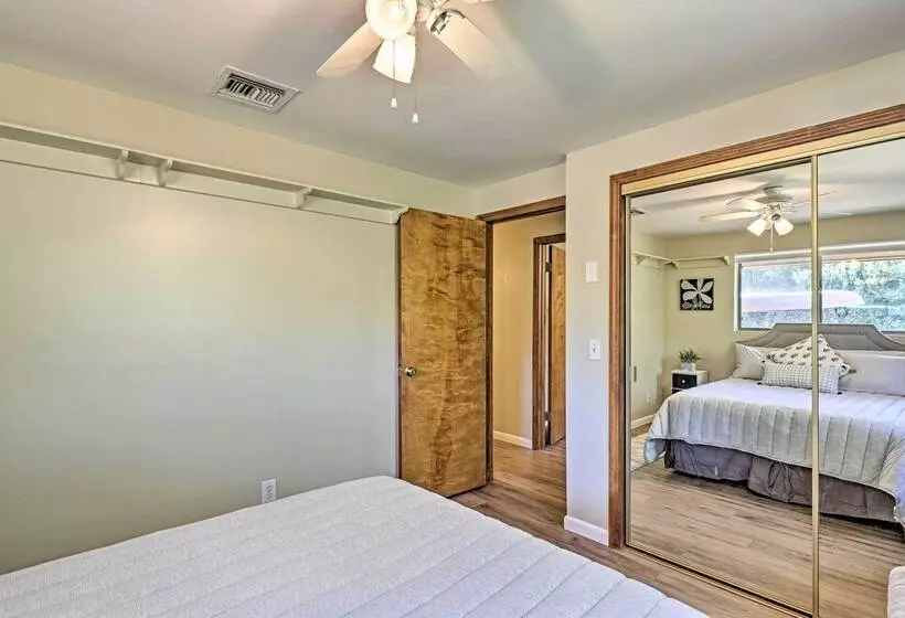 Central Pine Hideaway Family Friendly!