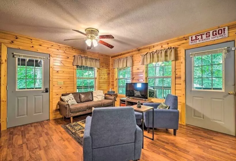 Charming Cabin < 3 Mi To Dale Hollow Lake!