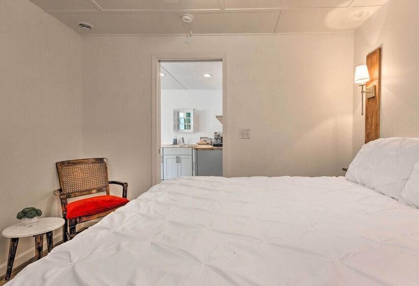 Claires Cottage ~ 4 Mi To Downtown Greenville!