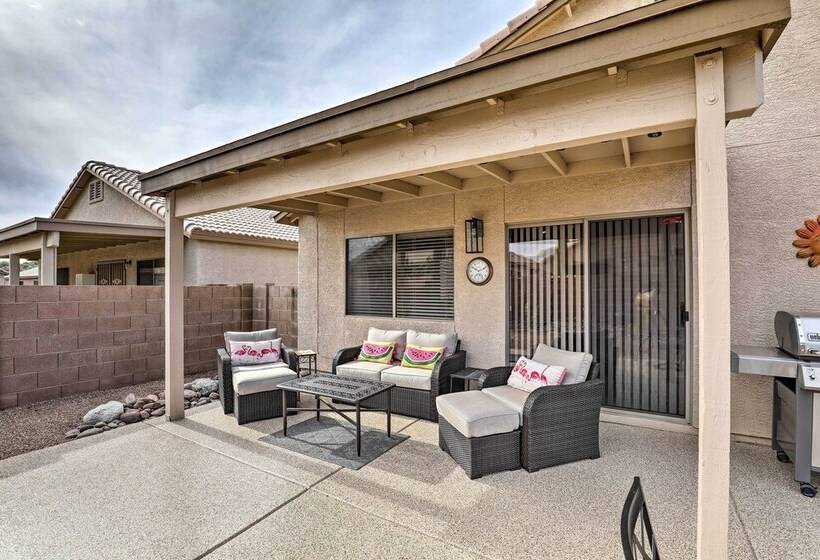 Desert Dwelling Near Trails & Tucson Art Scene!