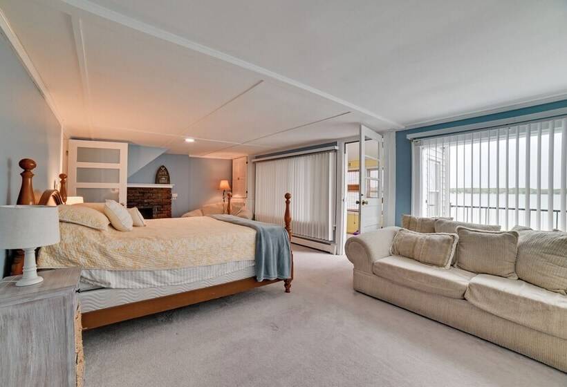 Cayuga Lake Retreat In Seneca Falls W/ Dock!