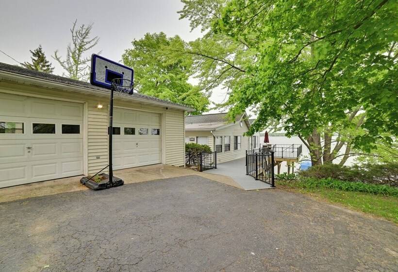 Cayuga Lake Retreat In Seneca Falls W/ Dock!