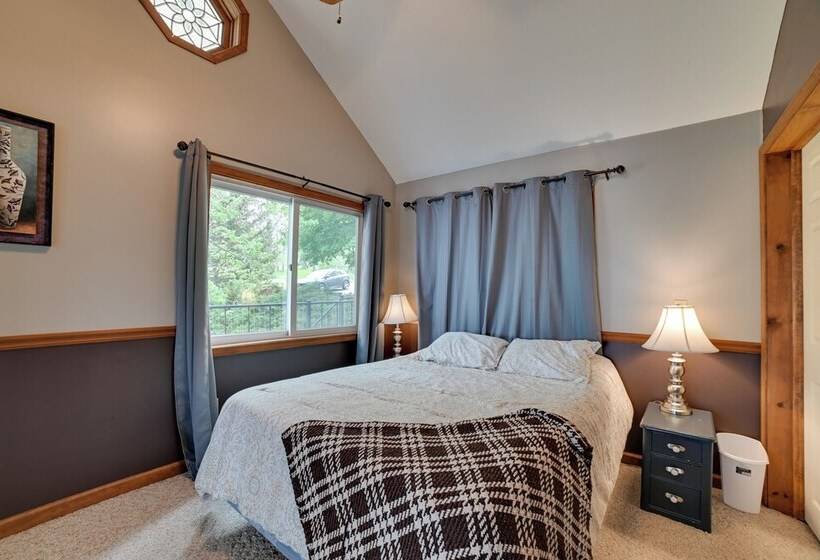 Cayuga Lake Retreat In Seneca Falls W/ Dock!