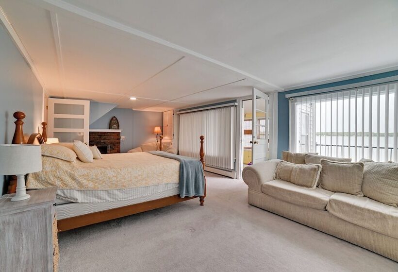 Cayuga Lake Retreat In Seneca Falls W/ Dock!