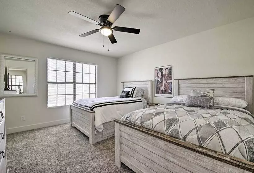 Glendale Family Home: Close To Golf & Westgate