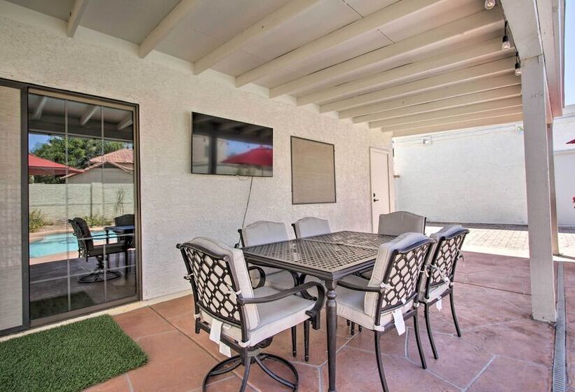 Glendale Family Home: Close To Golf & Westgate