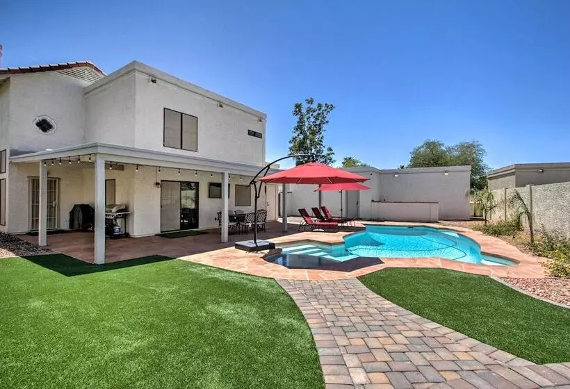 Glendale Family Home: Close To Golf & Westgate