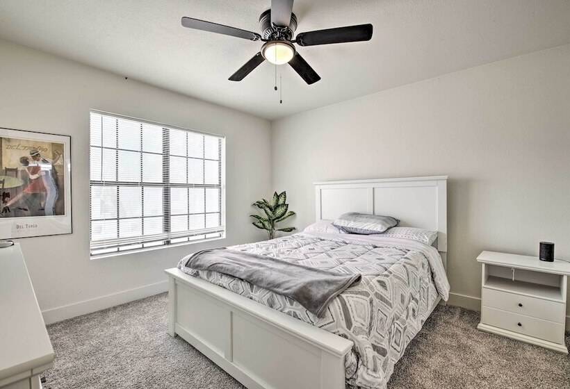 Glendale Family Home: Close To Golf & Westgate