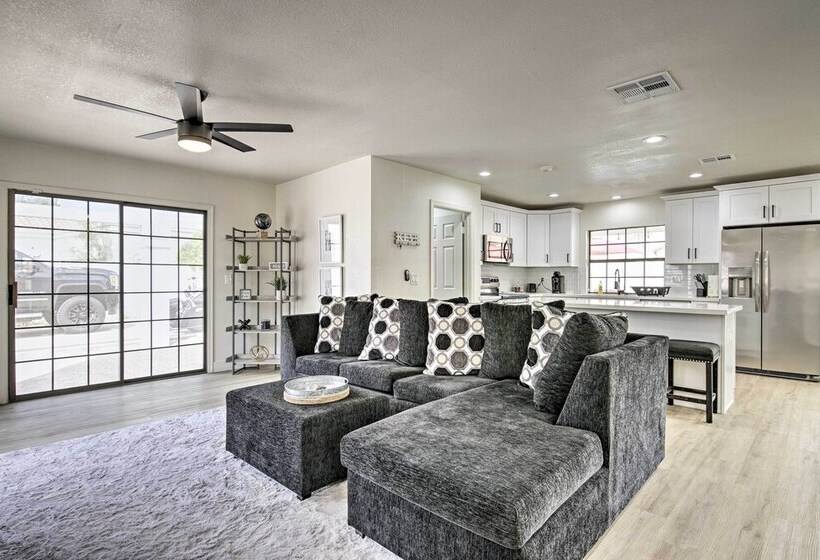 Glendale Family Home: Close To Golf & Westgate