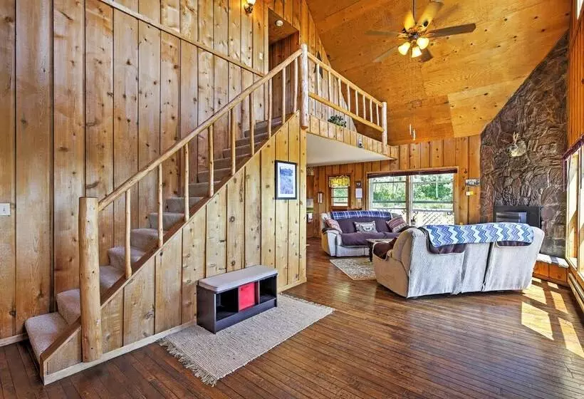 Hot Tub + Mtn Views: Gore Pass Kremmling Cabin