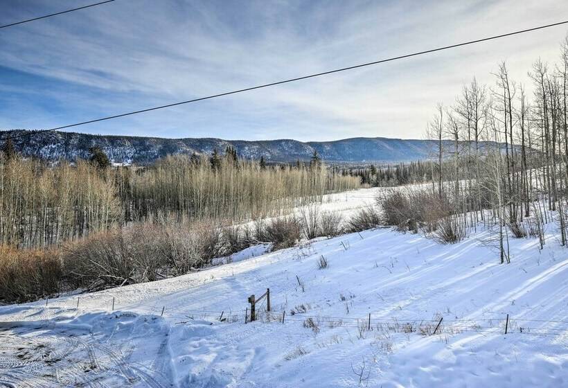 Hot Tub + Mtn Views: Gore Pass Kremmling Cabin