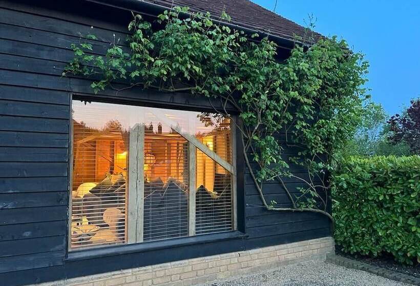 田舎風ホテル The Hen House