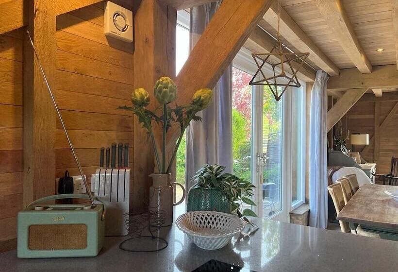 田舎風ホテル The Hen House