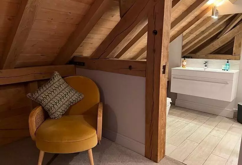 田舎風ホテル The Hen House