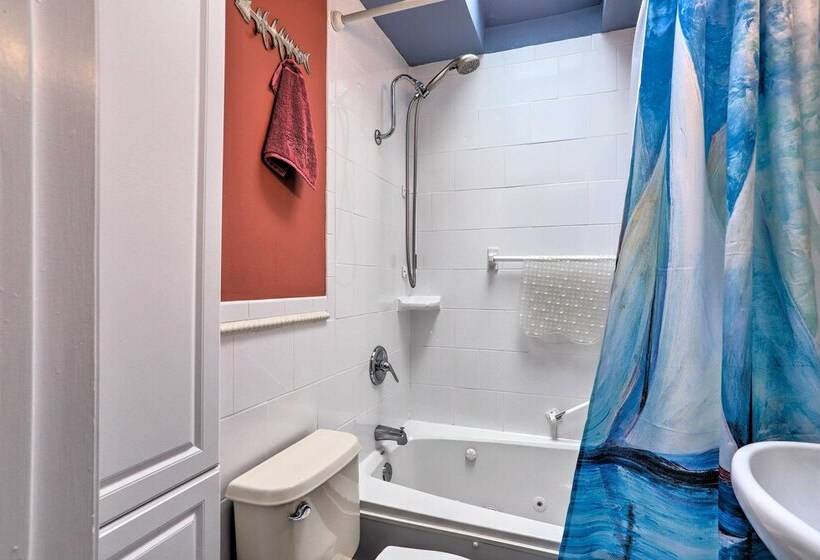 Lake Erie Waterfront Home W/ Sunroom & Yard!