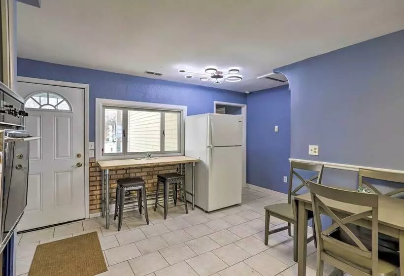 Lake Erie Waterfront Home W/ Sunroom & Yard!