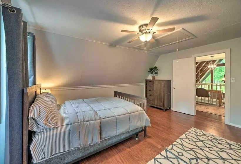 A Frame Cabin W/ Hot Tub, Walk To Kentucky Lake!