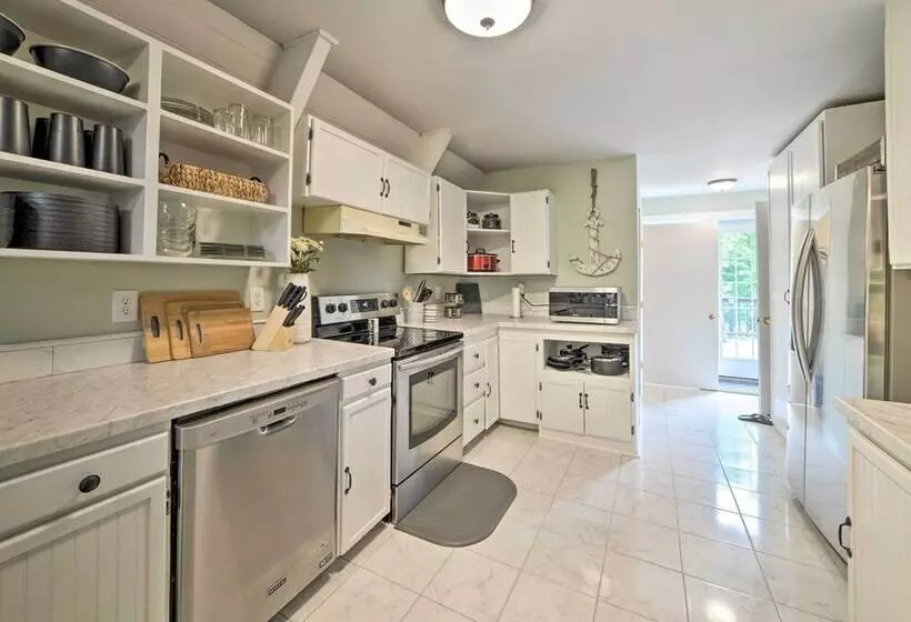 A Frame Cabin W/ Hot Tub, Walk To Kentucky Lake!