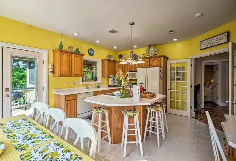 Luxe Lake Cumberland Retreat W/ Decks On 1 Acre!