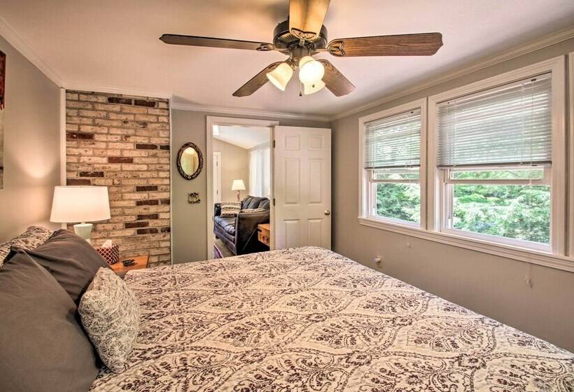 Luxe Riverfront Cottage W/ Dock By Lake Horace!