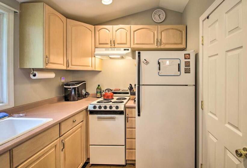 Luxe Riverfront Cottage W/ Dock By Lake Horace!