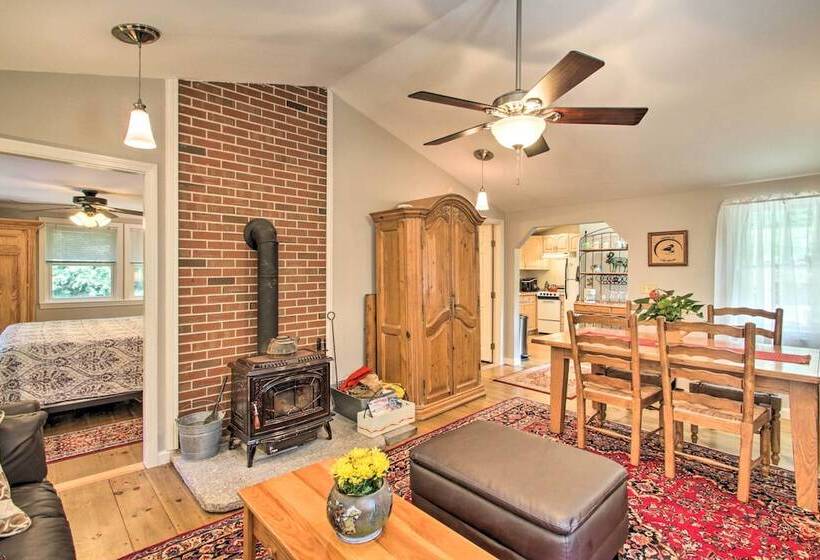 Luxe Riverfront Cottage W/ Dock By Lake Horace!