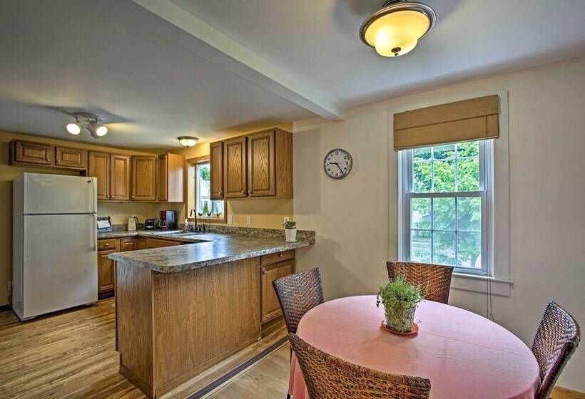 Manistee Home W/ Fire Pit ~ 2 Mi To Beach!