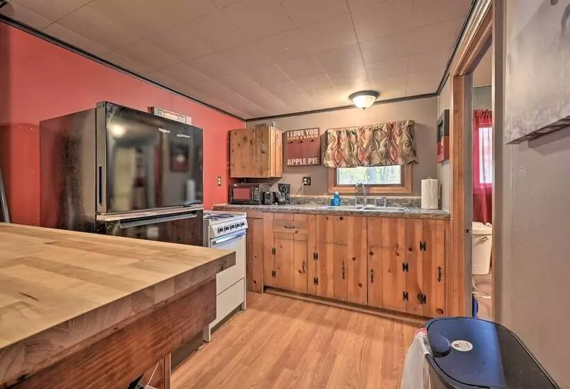 Matt Dillon  Cabin ~ 1 Mile To Raystown Lake!