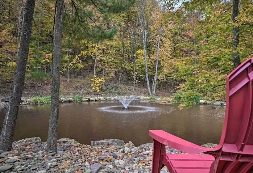 Matt Dillon  Cabin ~ 1 Mile To Raystown Lake!