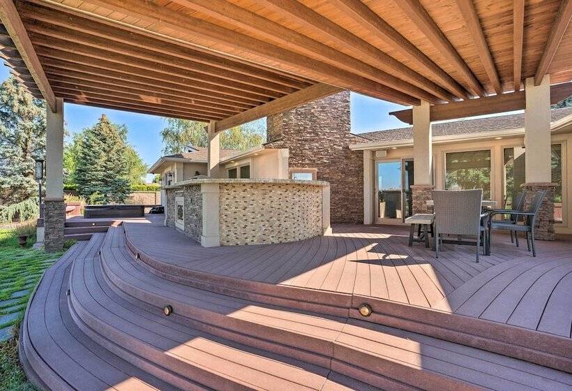 Moses Lake Retreat W/ Salt Water Hot Tub!