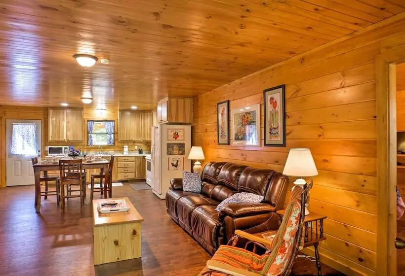 14 Mi To Little River Canyon: Scenic Alabama Cabin