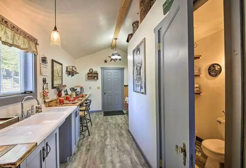 Peaceful Kootenai Cabin   Unplug In The Mtns!