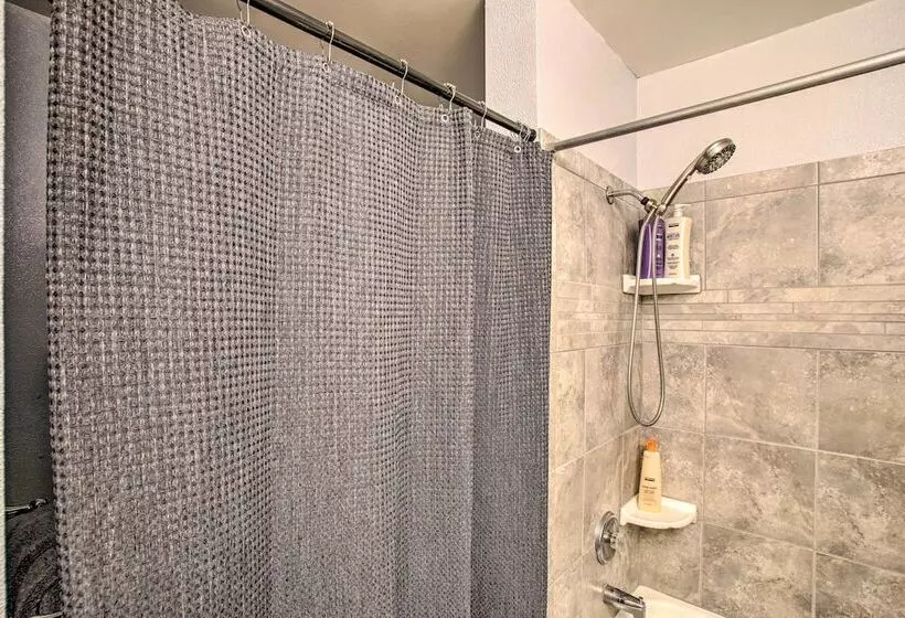 Peaceful Deck + Fire Pit: Payson Home!