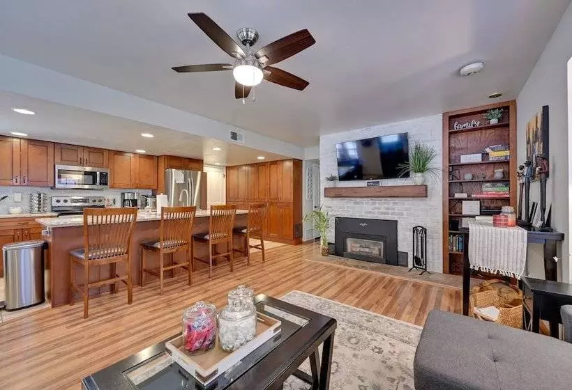 Peaceful Deck + Fire Pit: Payson Home!